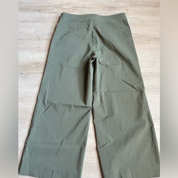 Chico’s So Slimming Brigitte Cropped Green Wide-Leg Pants SZ 10 - Picture 7 of 7